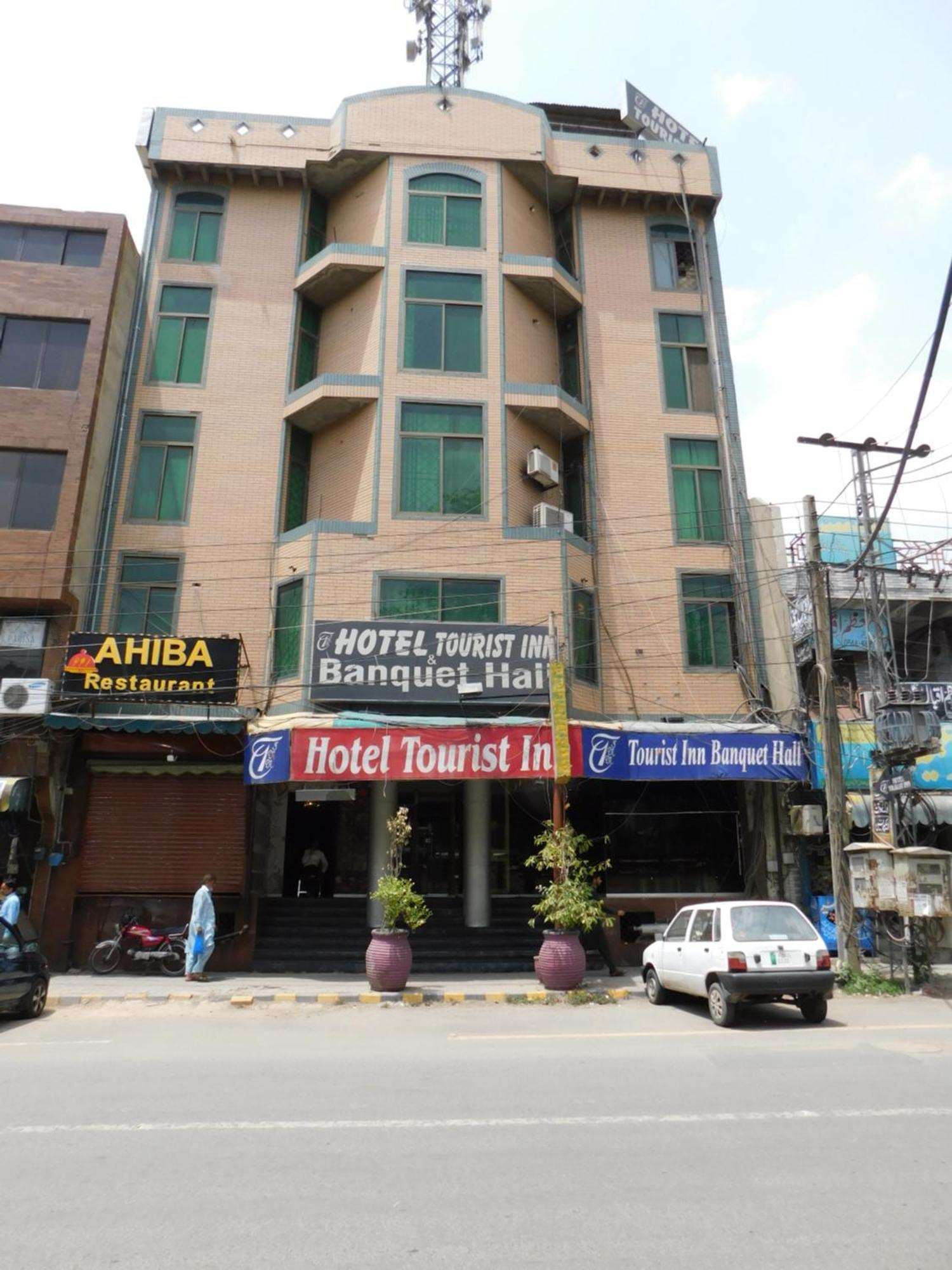Hotel Tourist Inn Lahor Kültér fotó